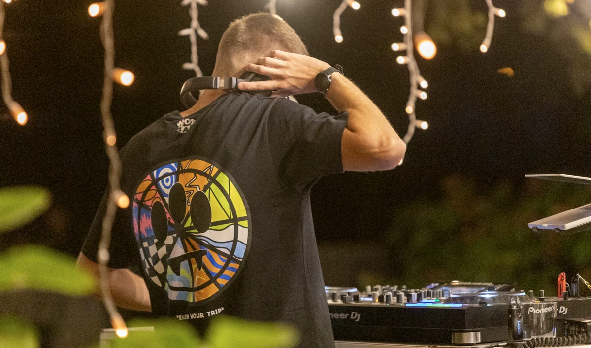 DJ set Biasix durante un evento